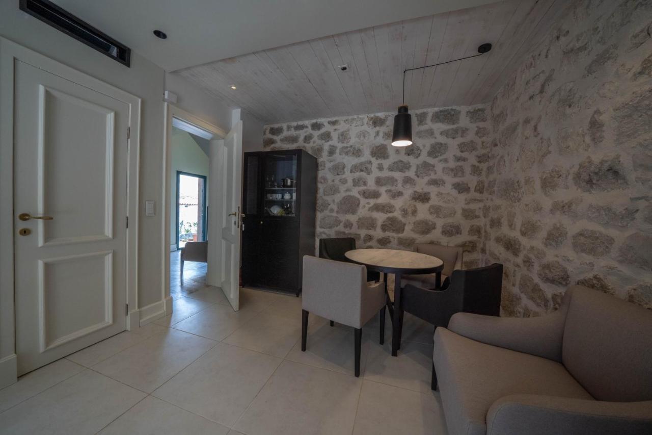 Apartments Gabela Рисан Экстерьер фото